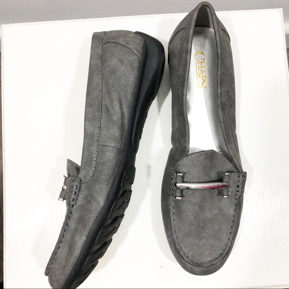 Chaps Connie loafers gray chrome bit detail 9.5